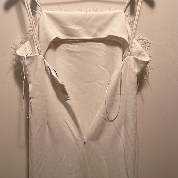NWT Anthropologie Elliatt Ivory Feather Trim MIDI in Size Large - Picture 11 of 17